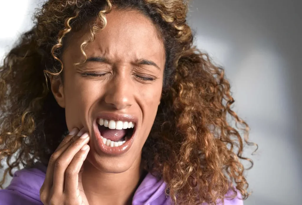 When to See a Dentist for Persistent Tooth Pain and Sensitivity Redditch